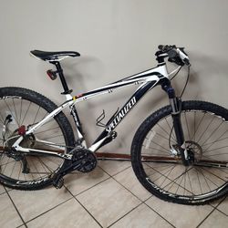Specialized Carve Expert 29er Pre-owned 17.5"  Sz. Lgr. Yr. .2012