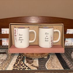 Rae Dunn Mug Set