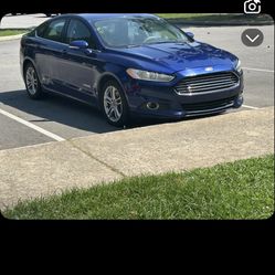 2015 Ford Fusion Hybrid 