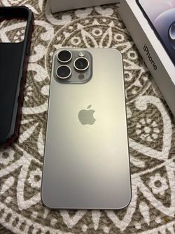 iPhone 15 pro Max platinum