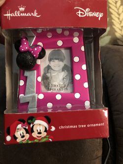 Disney 2017 Hallmark Christmas Ornament Minnie Mouse Pink Picture Frame