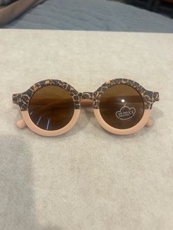 Kids leopard print peach sunglasses