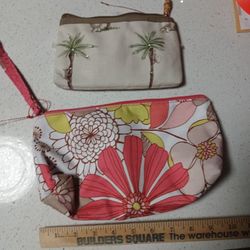 Pouch Purse. 