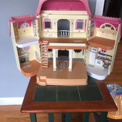 Girls Doll House 