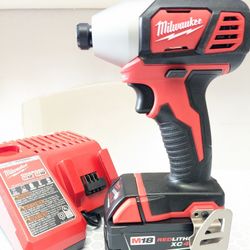 M18 Milwaukee Cordless Impact Drill Driver Combo 