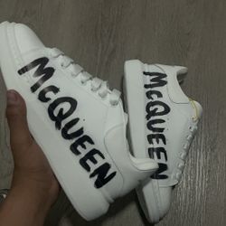 Mcqueen Size 9