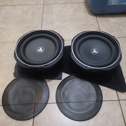 Pair of 10" 10TW1-4 JL Audio Subwoofers in excellent shape