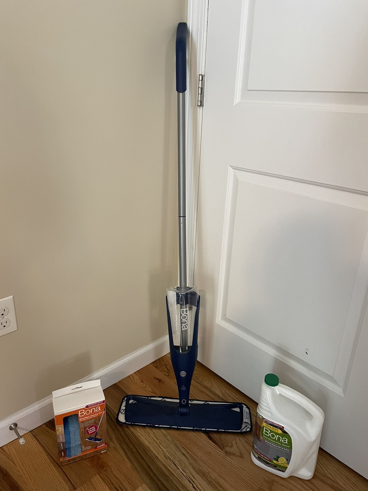 Free Bona Floor Cleaner/Mop