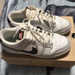 Nike Dunks (White/Grey)  Size 10.5