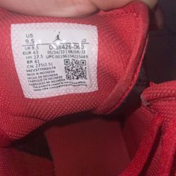 Air Jordan 1 Bred Alternative and Air Max 90