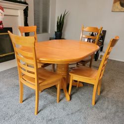 Table (Dinner Table)