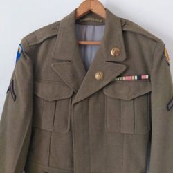 WW 2 Clothing Cash Offers In Person No Trades Don't Not Message After 8pm