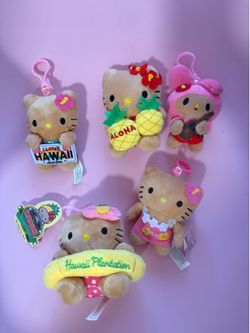 Hawaii hello kitty plush keychain