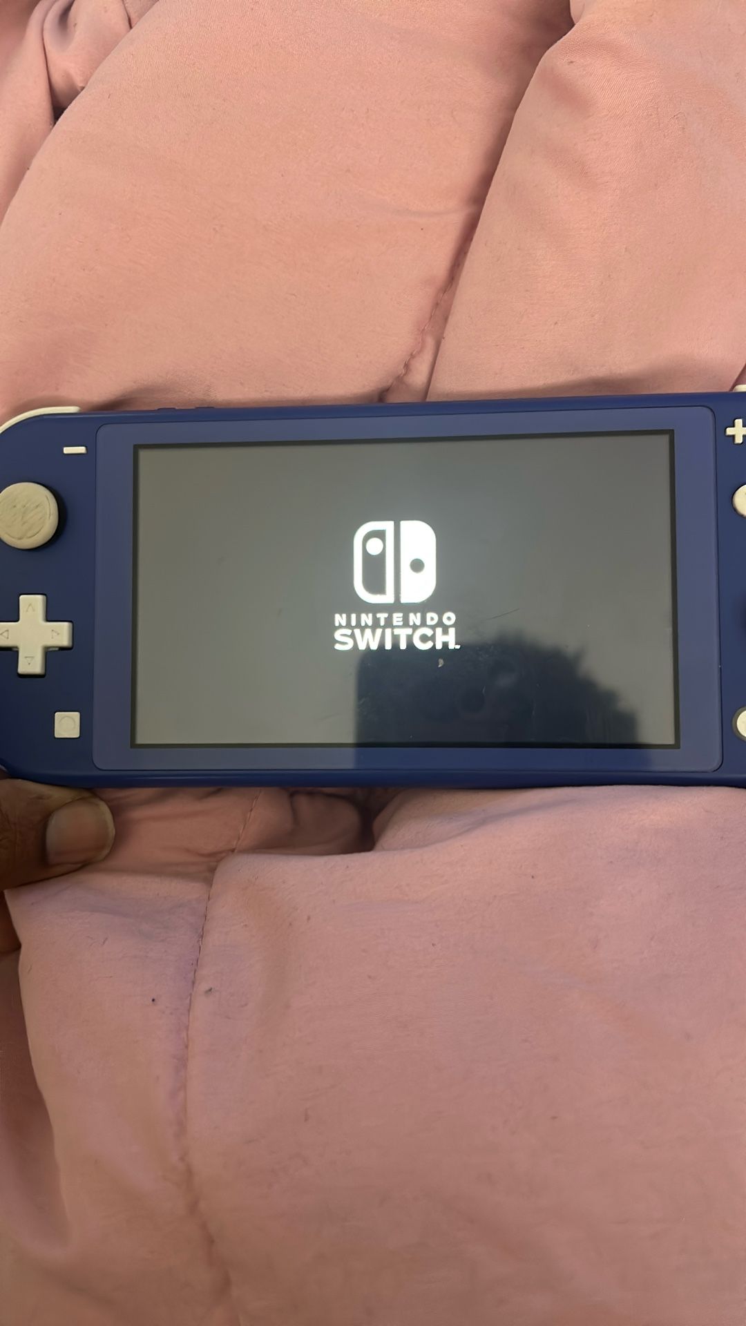 Nintendo Switch Lite purple