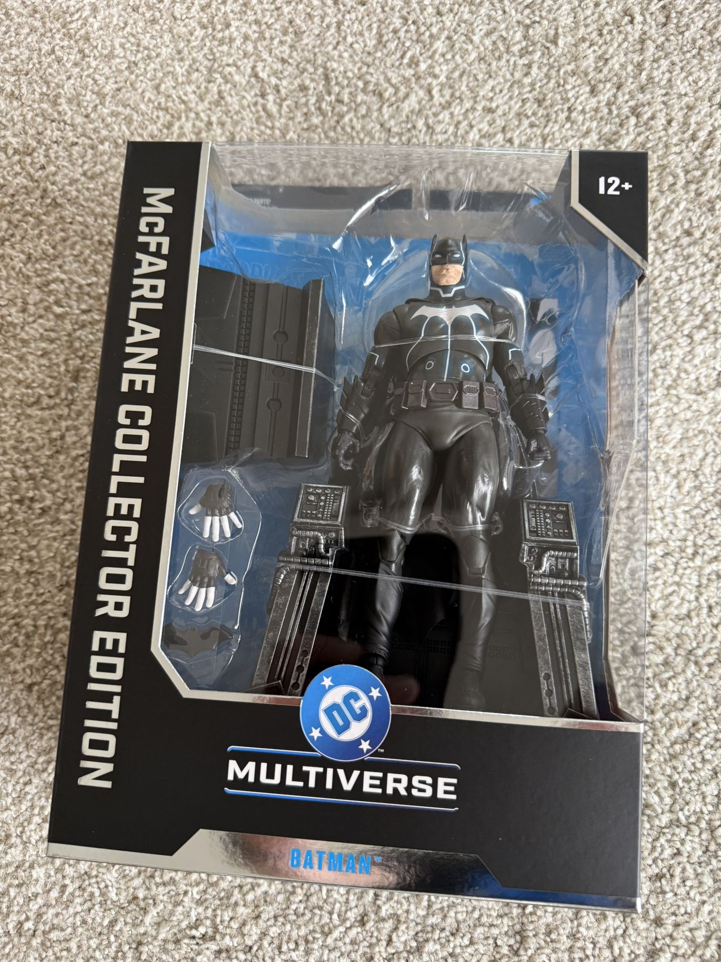 Batman with Mobius Chair (Darkseid War) McFarlane Collector Edition