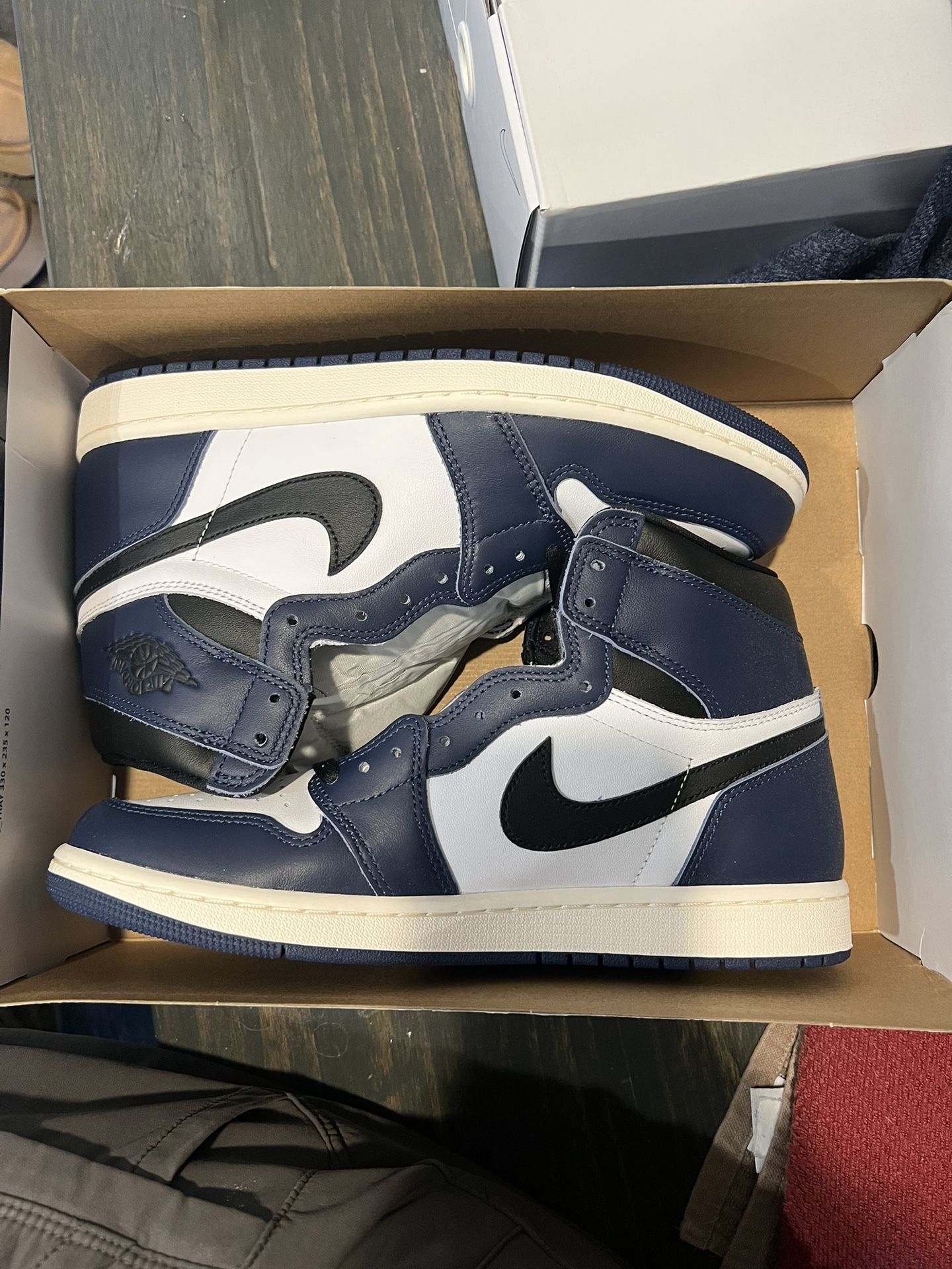 Nike Air Jordan 1 Retro High OG size 10