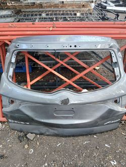 2022-2024 Buick Enclave tailgate