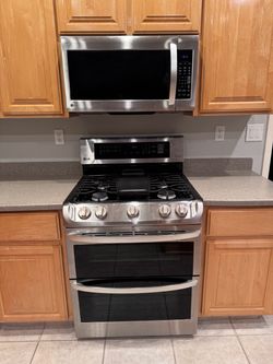 LG Double Oven Gas Stove - free LG Microwave and Instant Pot Air Fryer Oven