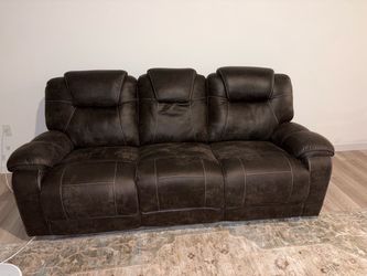 Recliner & Reclining couches