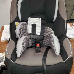 Safety 1st Guide 65 Convertible Car Seat 