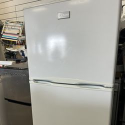 Frigidaire refrigerator (delivery+install Available) Height 60 X Width 24