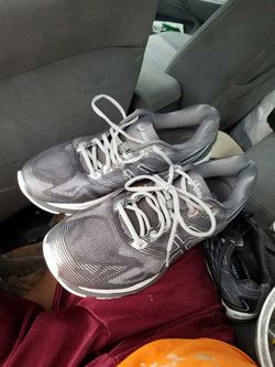 Vendo tenis un dia de uso size 11