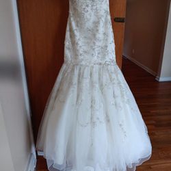New Never Worn Bridal Gown  From Expressions Bridal