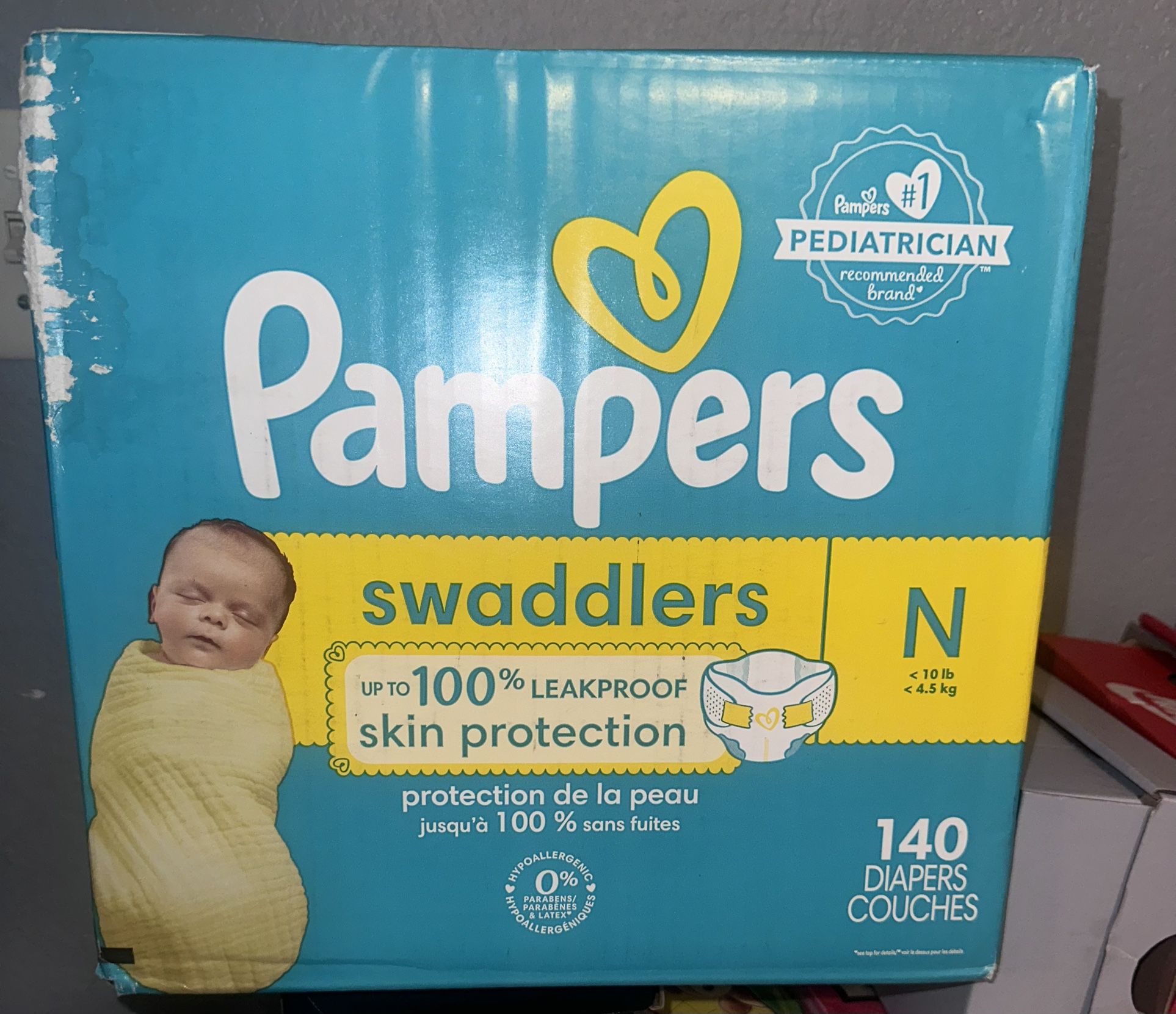 Pampers Swaddlers 140 Count (Newborn Size)