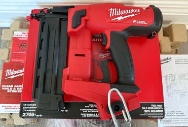 Milwaukee M18 FUEL 18-Volt Lithium-lon Brushless Cordless Gen I| 18-Gauge Brad Nailer (Tool-Only)