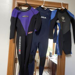 Henderson And Billabong Wet Suits And Five Belt