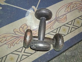 2x 5 Pound  Dumbells 