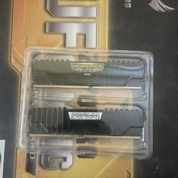 DDR4 RAM