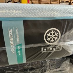 Clearance Sale! Tempur-Pedic Probreeze 2.0 Medium King Mattress