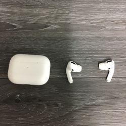 Apple AirPods Pro 1st Gen Wireless Earbuds White With Wireless Charging Case 