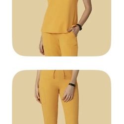 NEW Mandala XS Scrub Top+Jogger Set 