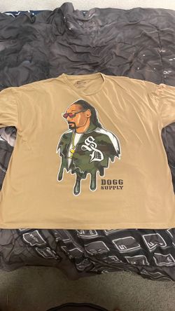 Dogg Supply by Snoop Dogg Men's Oversized Graphic T-Shirt