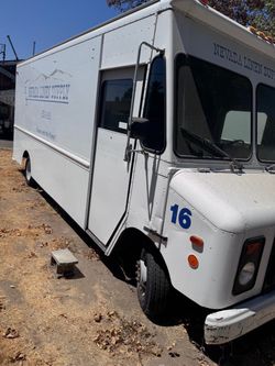 Comercial vehicle