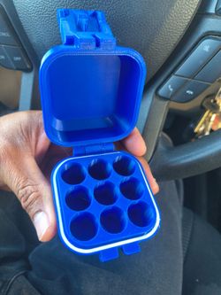 Peptide containers