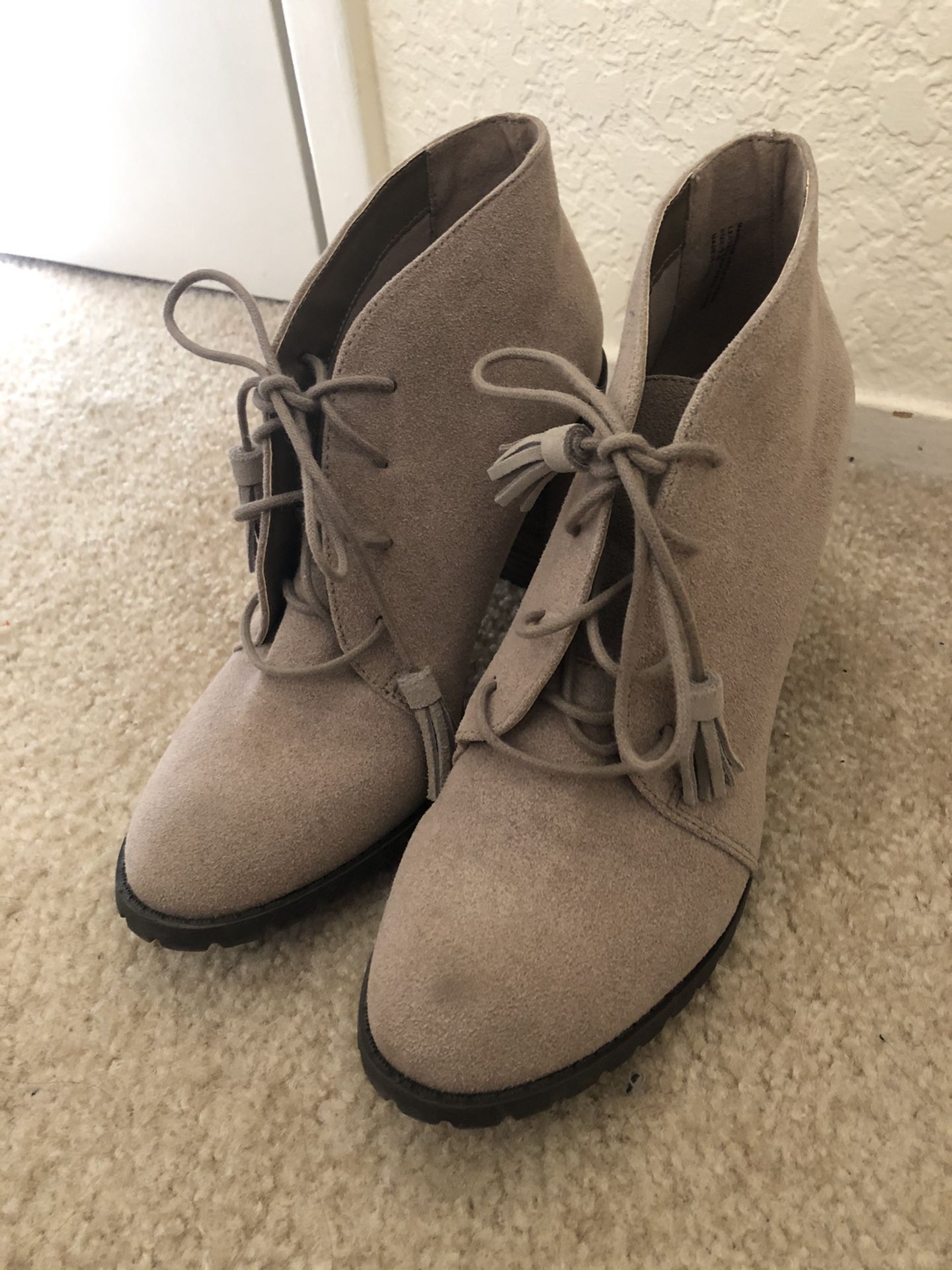 Women’s Size 9.5 “Restricted” brand booties