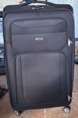 Ezzyrol Large Soft-Shell Spinner Luggage