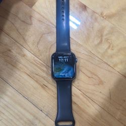 Apple Watch Series 7 44mm 