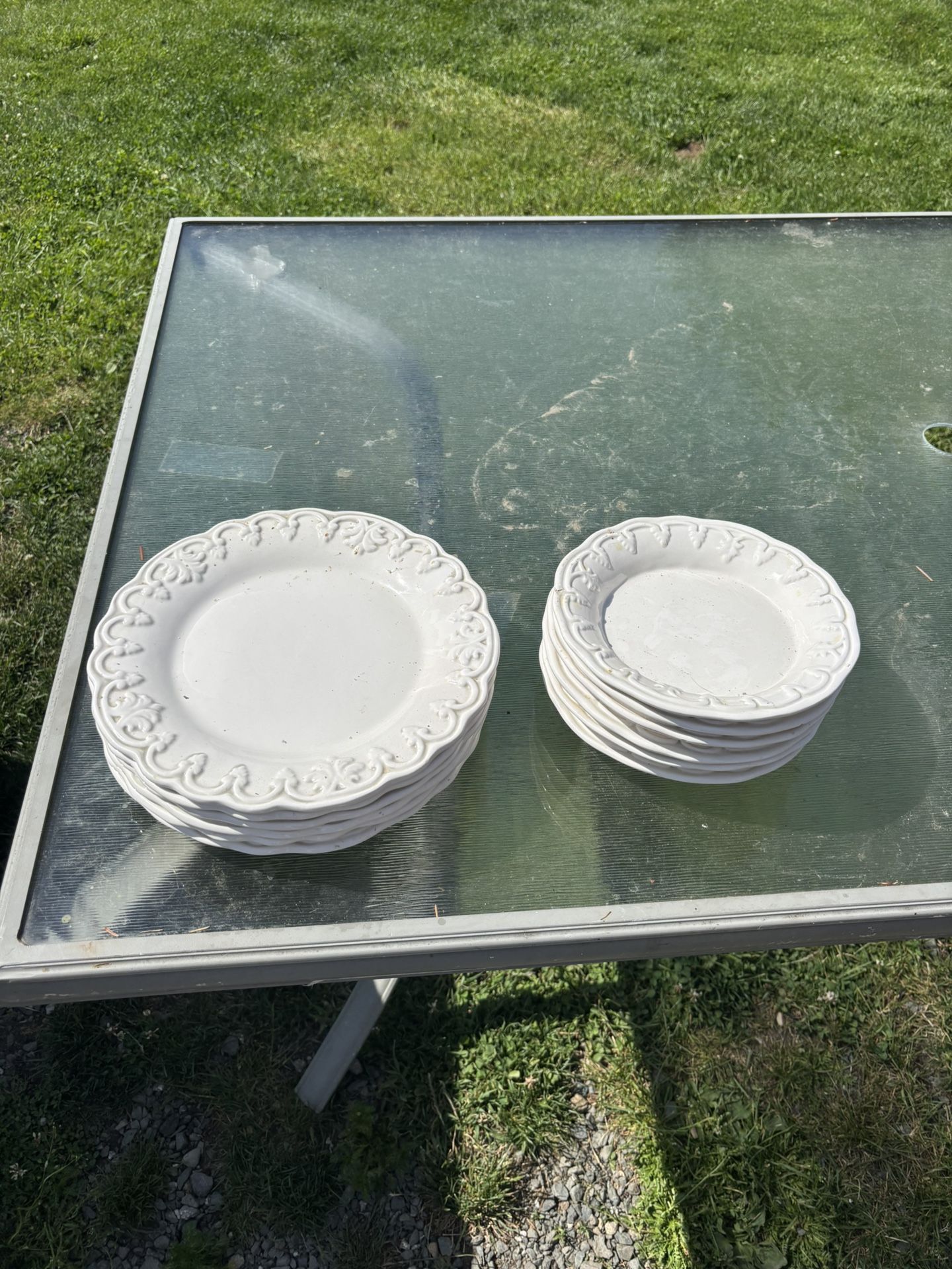 Plates/ Wine Glasses/flower Pots