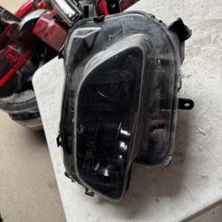 Jeep Cherokee Left Headlight Lid Oem