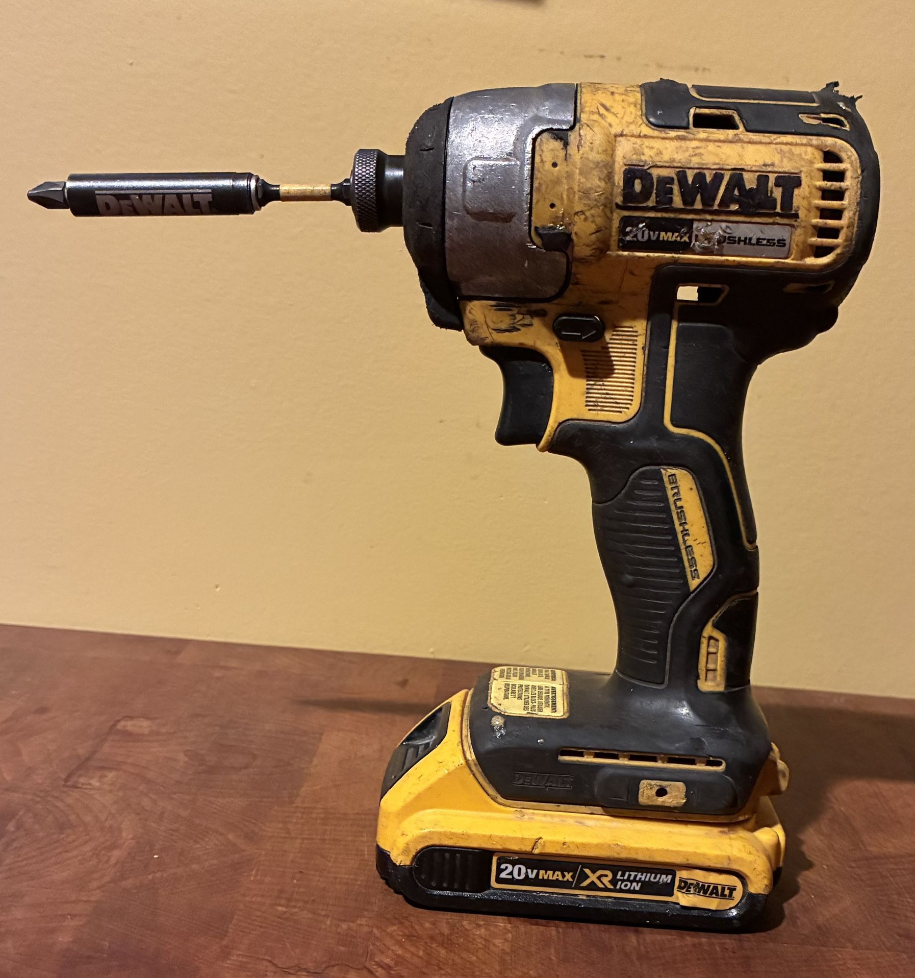 DeWalt 20V MAX XR Brushless Impact Driver DCF787 (Battery Included) *