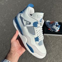 Jordan 4 Retro Military Blue Men’s Size 11