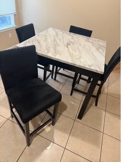 Dining table / 2 piece living room set