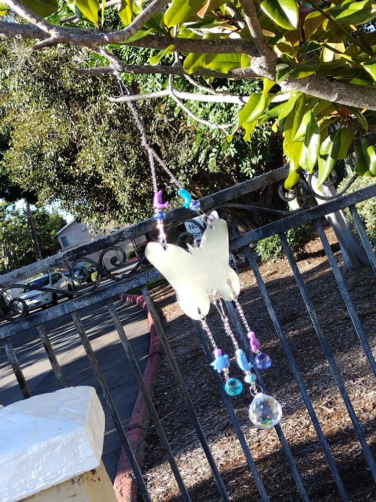 CUSTOM-MADE SUNCATCHER