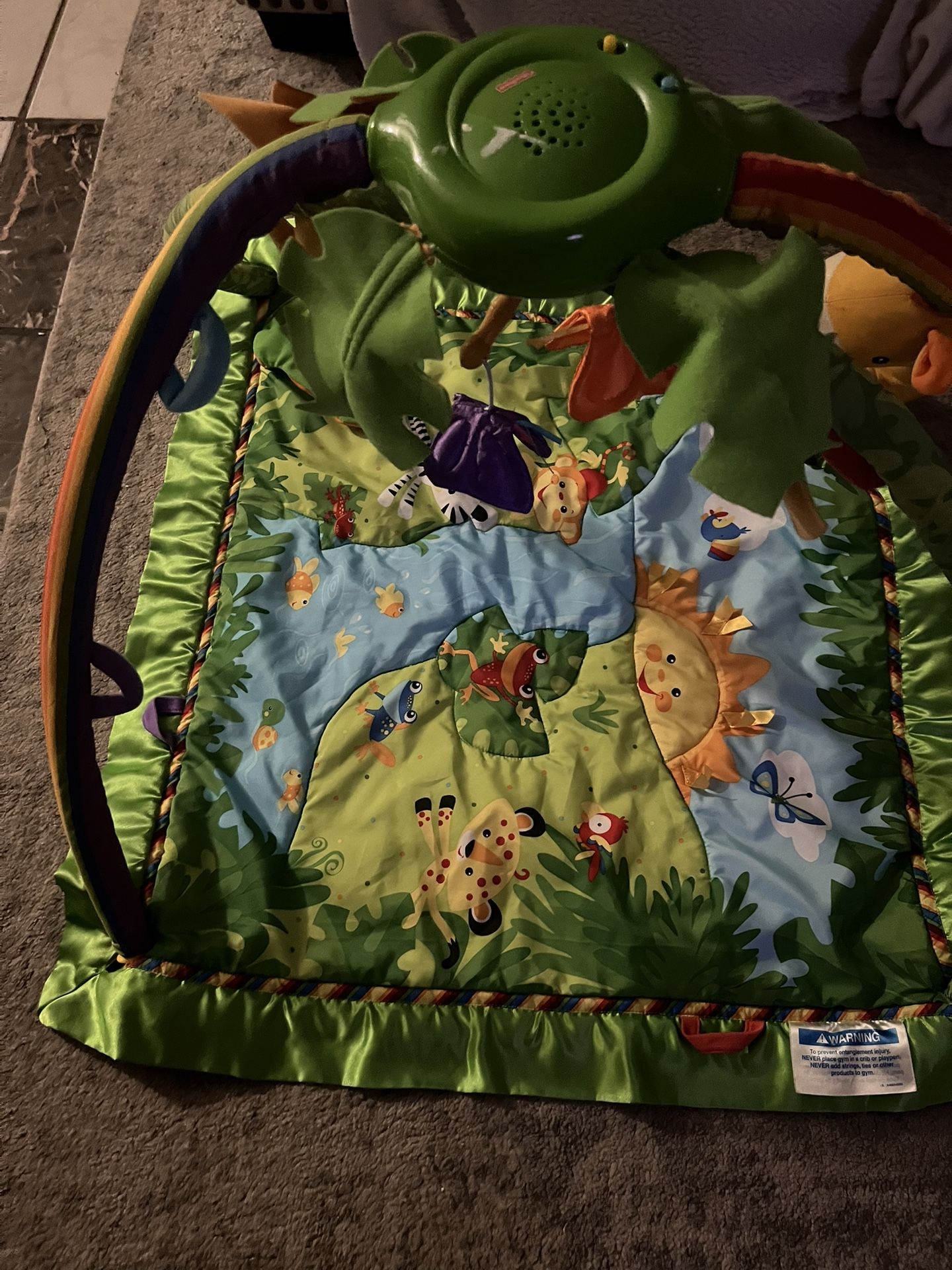 Fisher-Price Rainforest Music & Lights Deluxe Baby Gym Play Mat