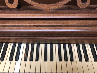 Great condition Kohler and Campbell Piano