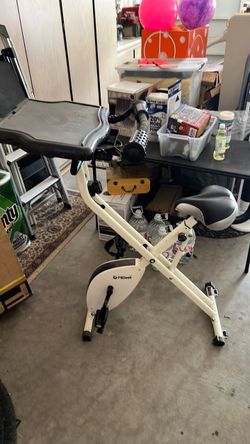 Stationary bike / fit desk